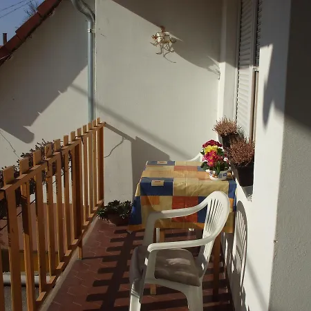 Apartament Hepphaz *